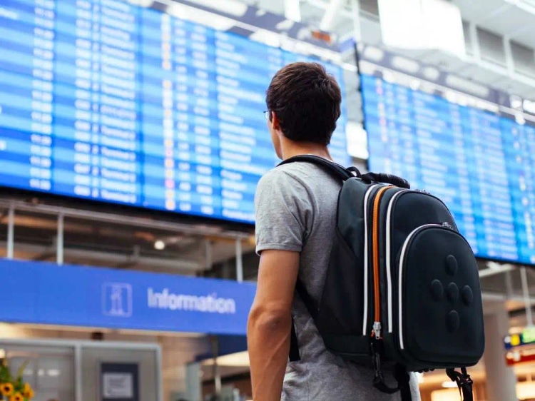 24 Expert Tips to Prepare for an International Flight